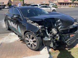 image of a car that has been in a crash